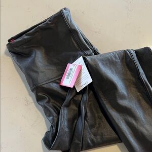 NWT SPANX Faux Leather Black Leggings - size XL